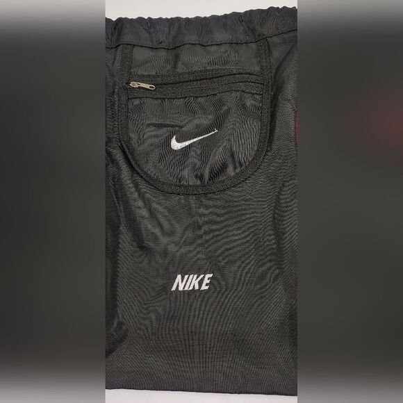Nike Black & Red  Drawstring Backpak Bag Travel School Sports - Picture 6 of 11